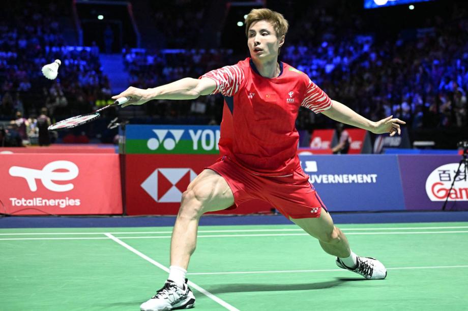 [图]石宇奇2-0战胜朱利安 晋级羽毛球世锦赛男单16强